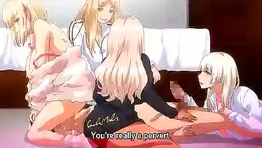 Хентай гарем с участием похотливых студенток, высасывающих сперму из бедянги